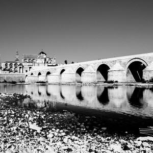 puente romano y mezquita copia